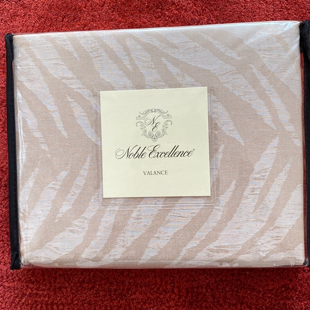 Noble Excellence Grassland One Valance 18 x 84 New